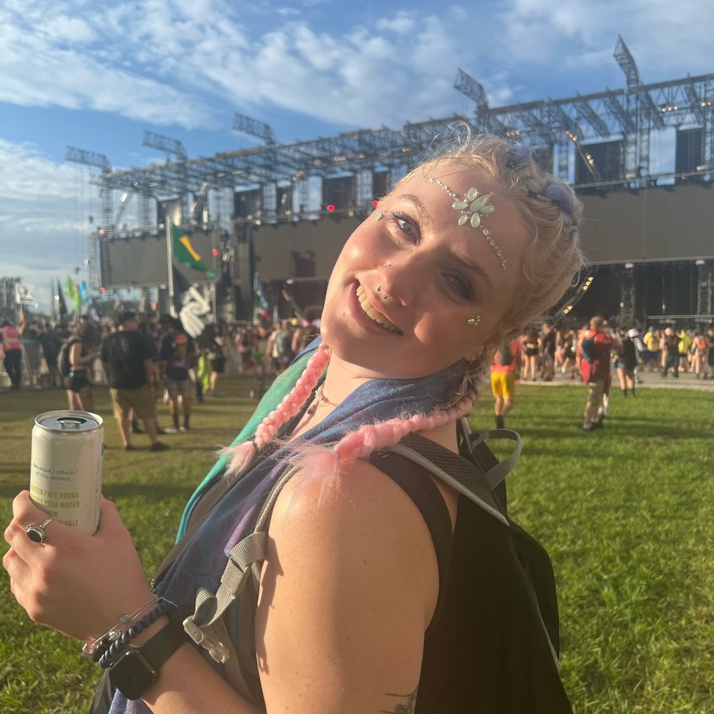 Meet your Posher, Elizabeth